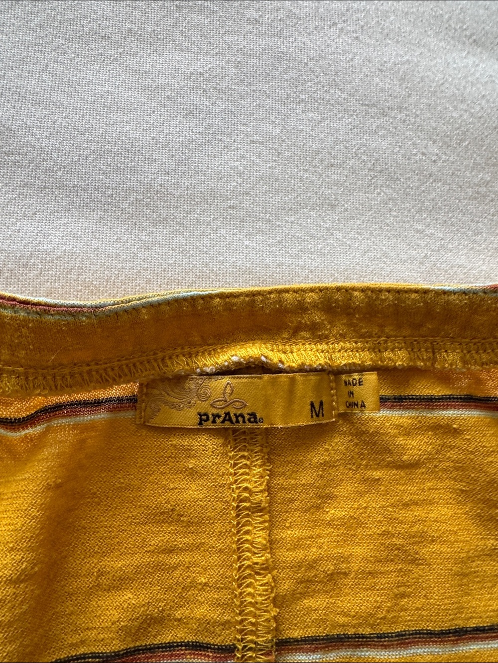 Prana tee shirt - Picture 6 of 10